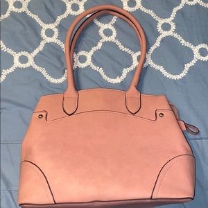 Perfect over shoulder bag!